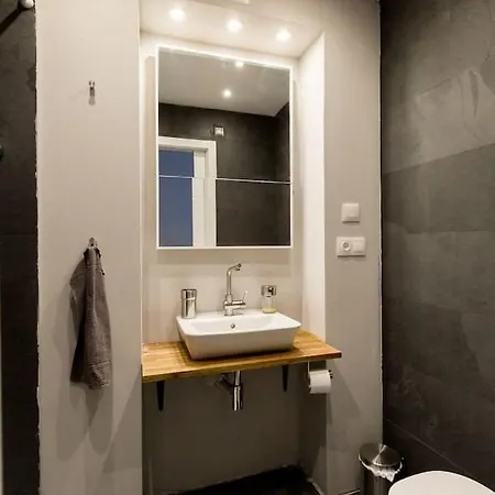 Apartment Armas 44 - Apartamento De 2 Dormitorios, Moderno Y Centrico, Sin Ascensor Y Con Posibilidad De Garaje Zaragoza